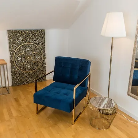 Fn L7 Klimatisiert-mit Kueche * Friedrichshafen