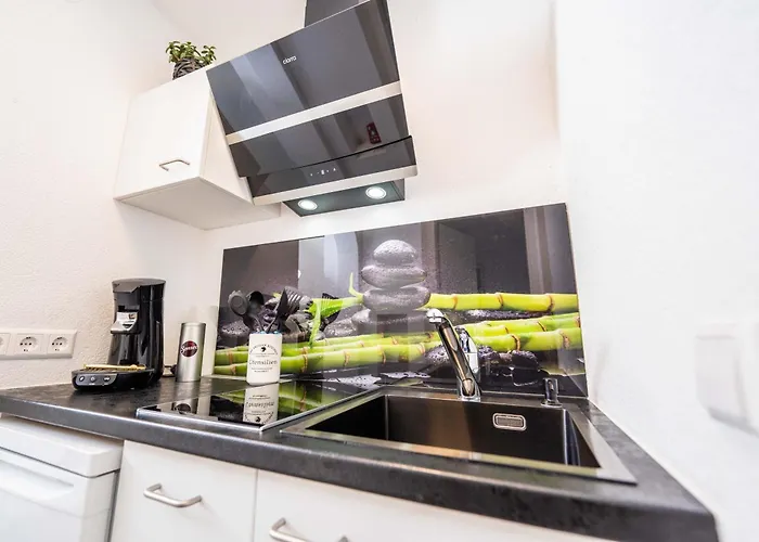 Fn L7 Klimatisiert-mit Kueche Appartement *