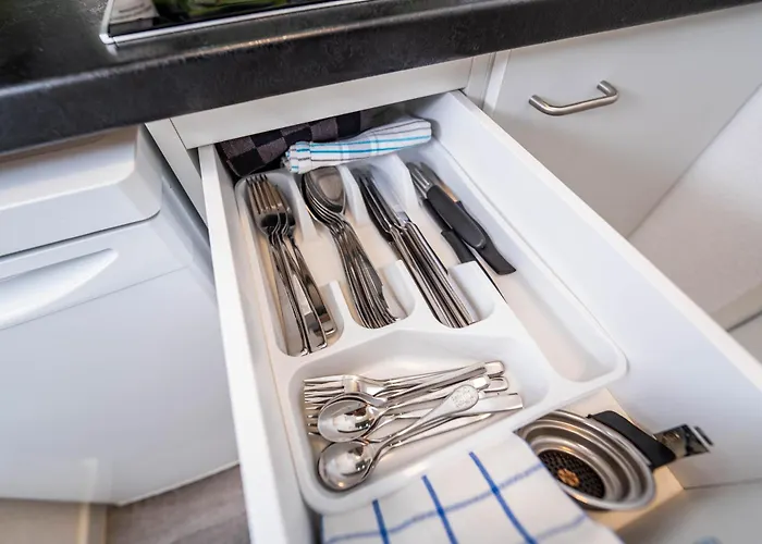 Fn L7 Klimatisiert-mit Kueche * Friedrichshafen